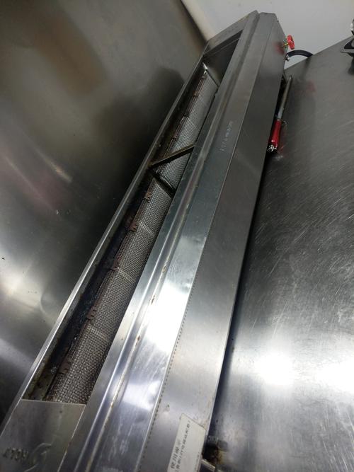 有闲置烧烤炉具两个价格美丽有需要联系